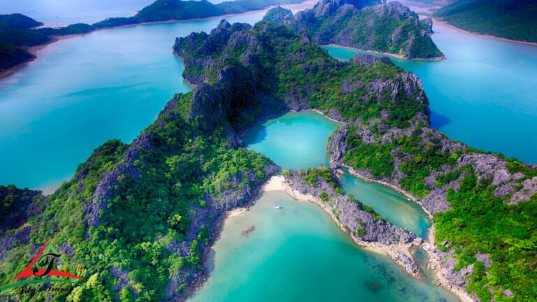 Bai-Tu-Long-Bay
