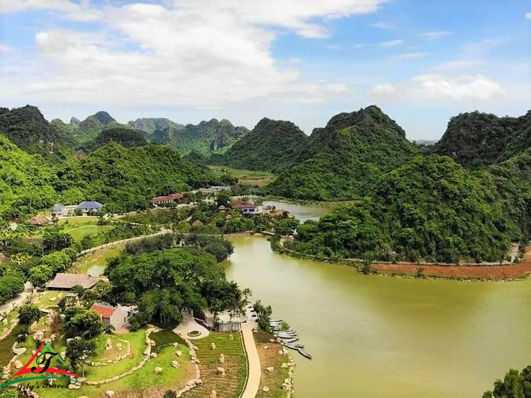 Thung Nham bird park