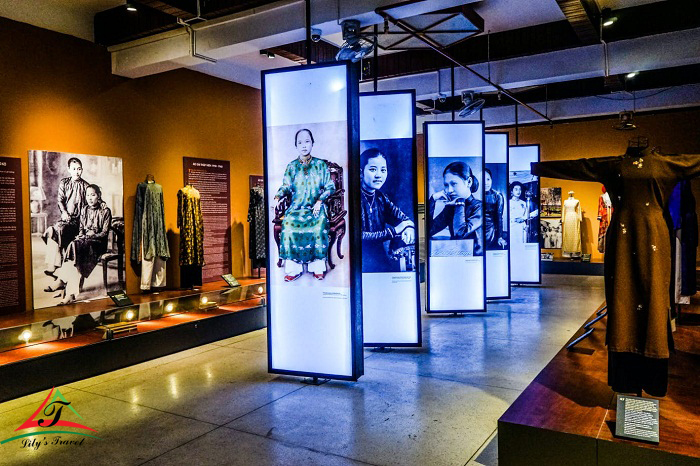 The gallery applies high technology to retell historical stories and lessons most intuitively and vividly.