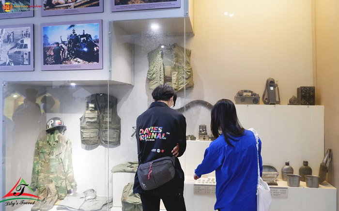 In addition to the Da Nang museum with historical and cultural artifacts on display, the "living city" is also known for many famous museums, attracting visitors to visit and take photos