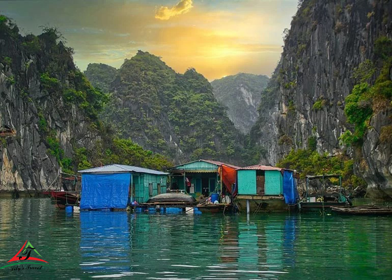 Cua Van Fishing Village