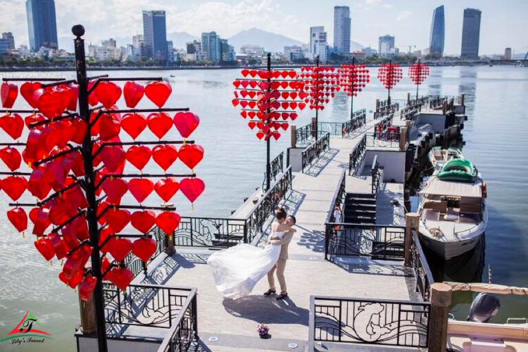 Love Lock Bridge Da Nang 4