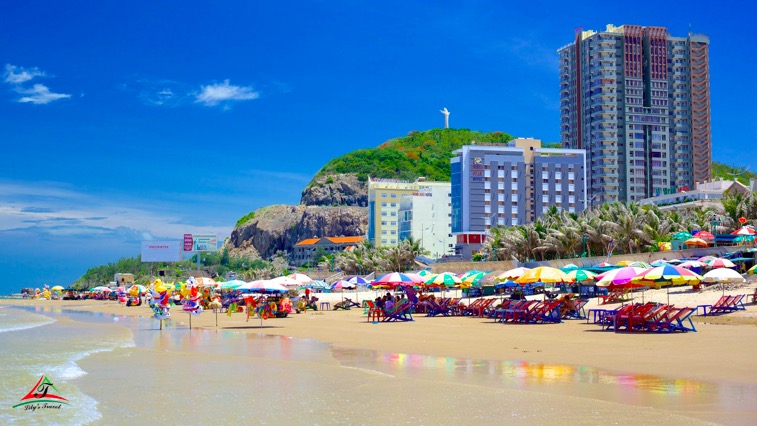 Back Beach (Bai Sau)