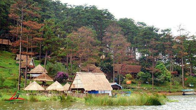 Tuyen Lam Lake
