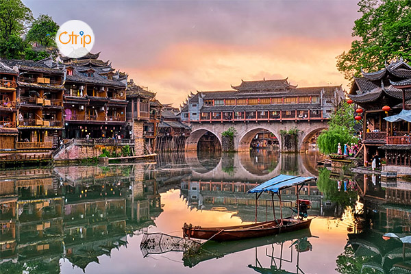 DU LỊCH TRƯƠNG GIA GIỚI – PHƯỢNG HOÀNG CỔ TRẤN – VŨ LĂNG NGUYÊN 6N5Đ