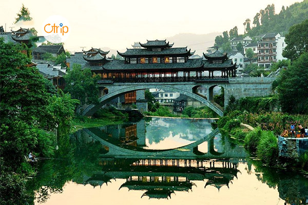 DU LỊCH TRƯƠNG GIA GIỚI – PHƯỢNG HOÀNG CỔ TRẤN – VŨ LĂNG NGUYÊN 6N5Đ