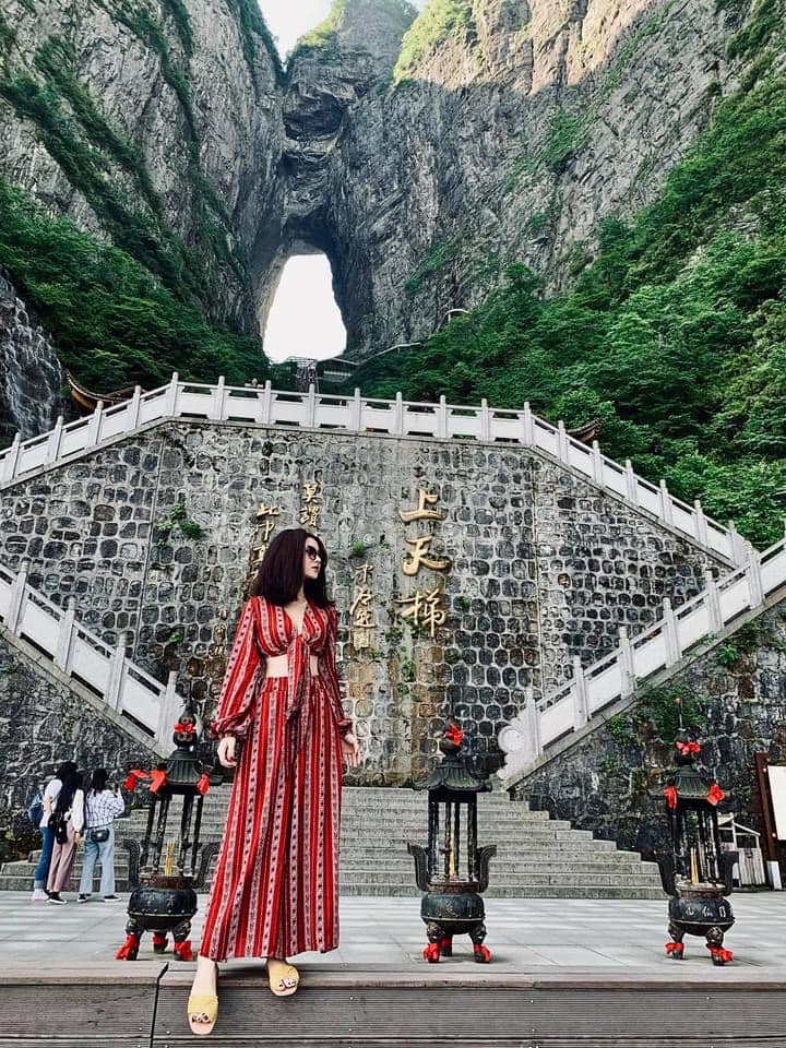 TOUR-PHUONG-HOANG-CO-TRAN-THIEN-MON-SON-003