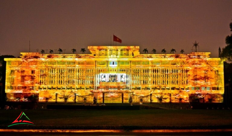 Independence Palace at night