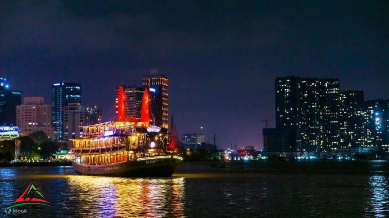 Indochina Junk Dinner Tour and Saigon River Cruise