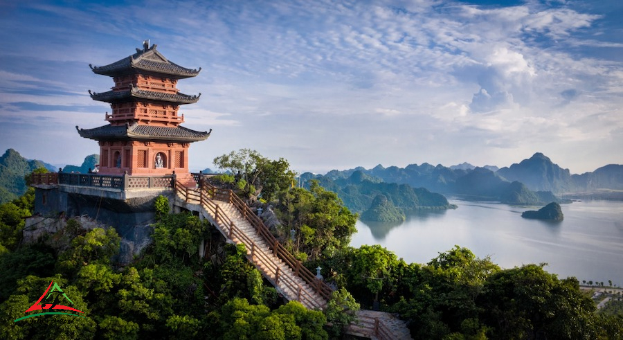 Huong Pagoda's architecture (Perfume Pagoda)