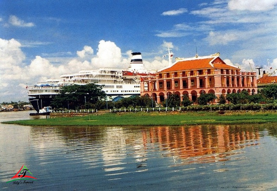 Nha Rong Wharf