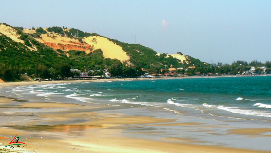 Hon Rom Beach