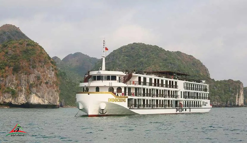 Indochine Cruises in Halong Bay