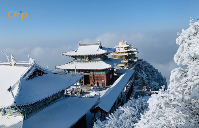 nui-lao-quan-Tour-lac-duong-otrip-005