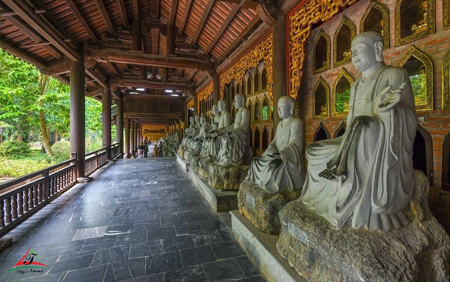 inside Bai Dinh pagoda
