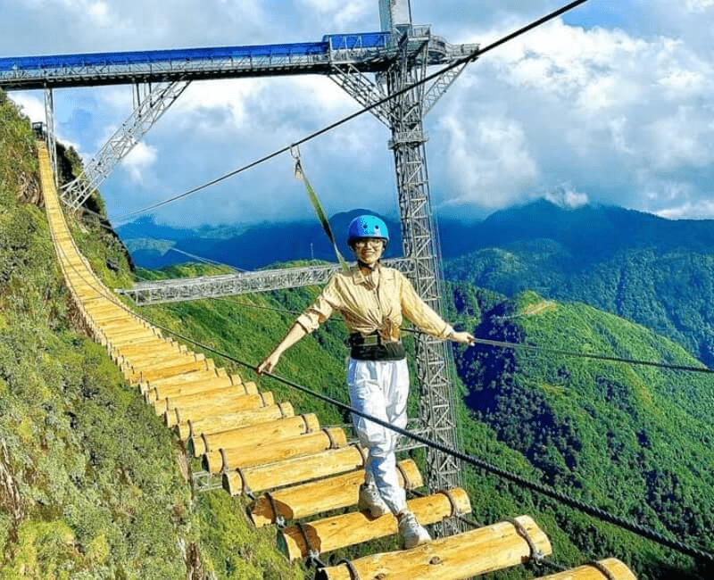 Is the Sapa Glass Bridge Safe?