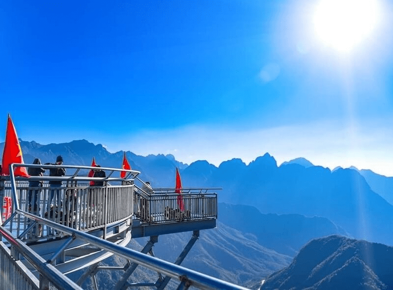 Discovering the Thrilling Experiences on the Sapa Glass Bridge