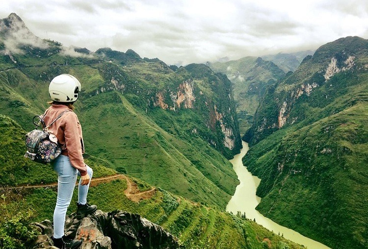 Ma Pi Leng Pass