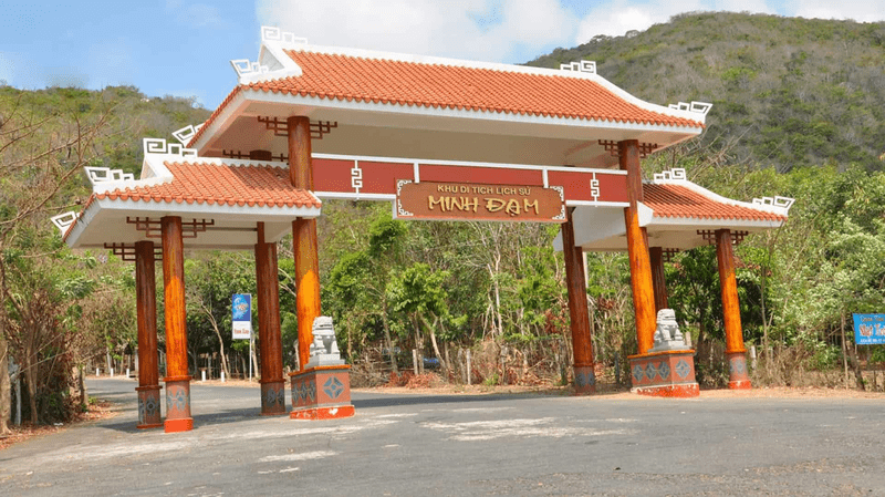Minh Dam Historical Site