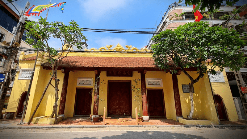 The Legend of Bach Ma Temple: Hanoi's Guardian Spirit