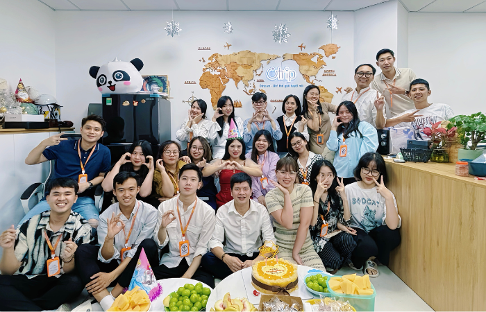 Gửi yêu thương đến những bông hoa tháng 10 nhà Travelbyhuman