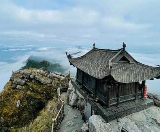 TOUR DU LỊCH YÊN TỬ – CÔN SƠN KIẾP BẠC 1 NGÀY