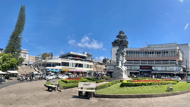 Outdoor Market of Dalat Market