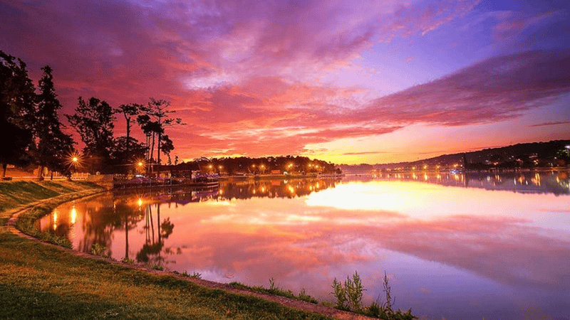 What to see near Dalat night market?