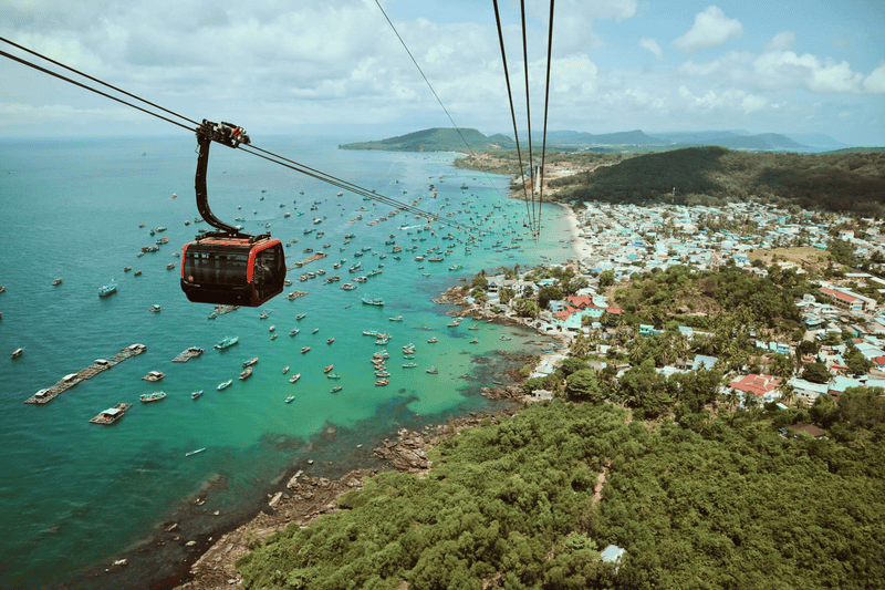 Cable car to Hon Thom and Southern Island exploration