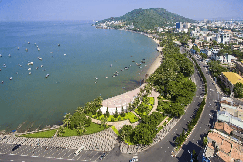 How to plan your trip to Front Beach