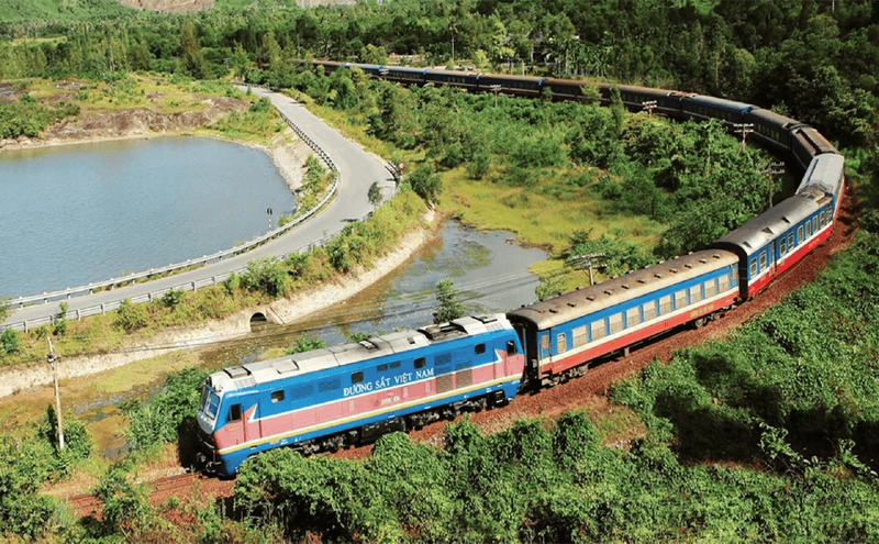 How to get from Hoi An to Nha Trang?