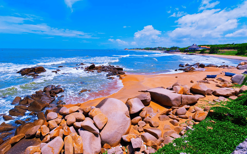 An introduction to Long Hai Beach