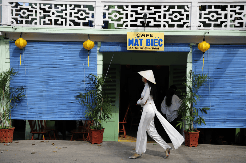 Bao Vinh Cafe - Tiem ca phe Mat Biec