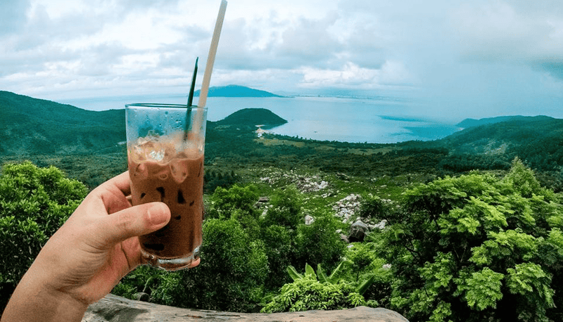 Cu Rua Rock cafe - A scenic coffee break