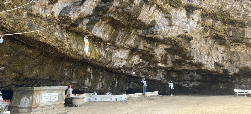 Religious sites & architectural landmarks