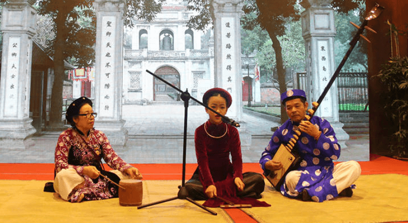 The Performance of Ca Tru - Traditional Vietnamese music
