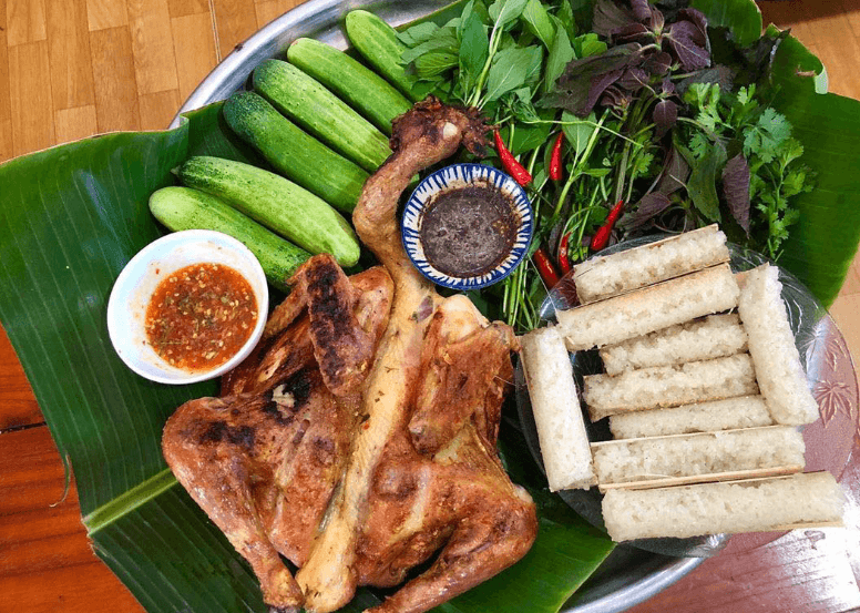 Bamboo-tube sticky rice and grilled meat skewers
