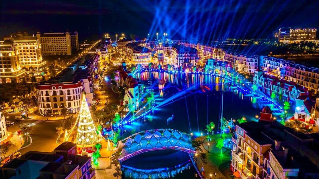 Grand World Phu Quoc is also known as “Sleepless City”