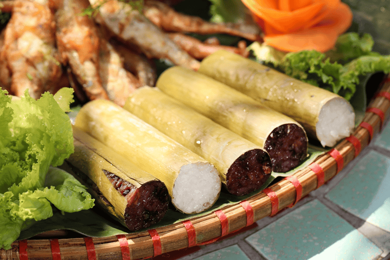 Noon - Lunch and local cuisine experience
