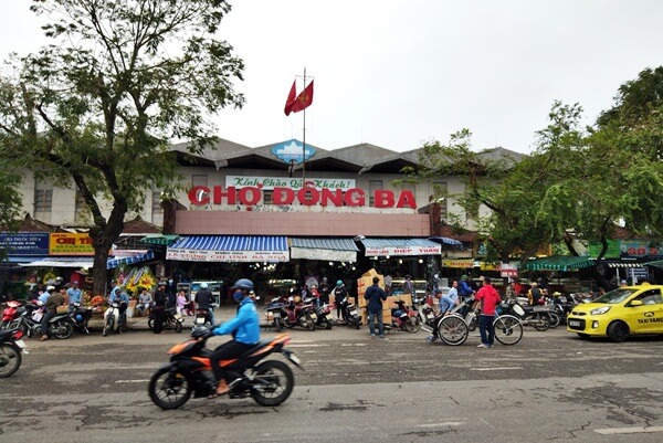 Dong Ba Market