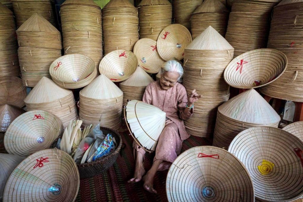 Quy Hau hat-making tradition is passed down through generations