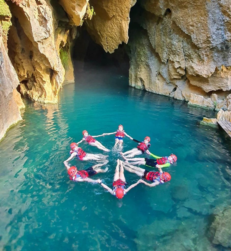Dive into the unspoiled natural lake of Hang En Cave