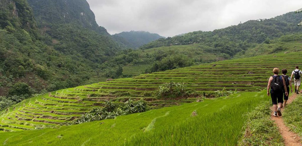 Things to do in Pu Luong - Interacting with locals at Don Village
