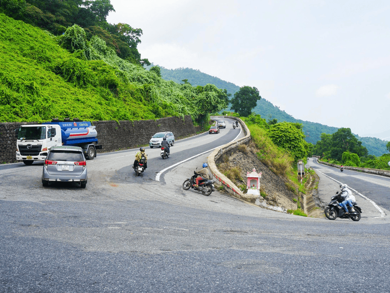 Best time to visit Hai Van Pass