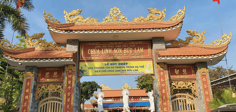 Linh Son Buu Lam Pagoda