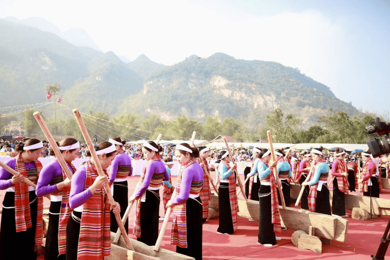 Relishing traditional performances