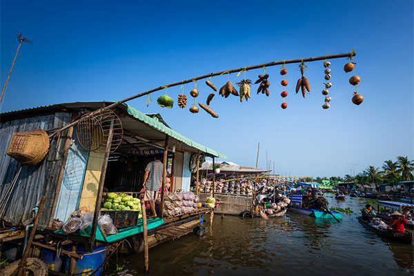 Sellers hang samples of their goods on cây bẹo