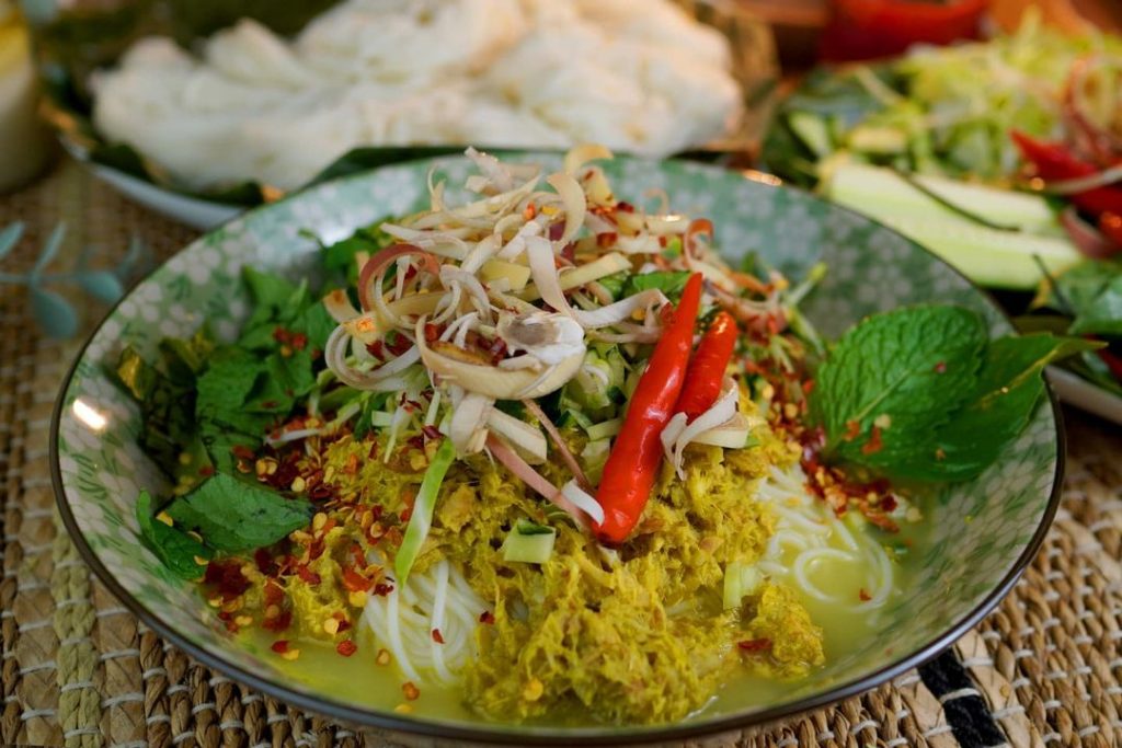 Enjoy a Khmer-style lunch with nom banh chok