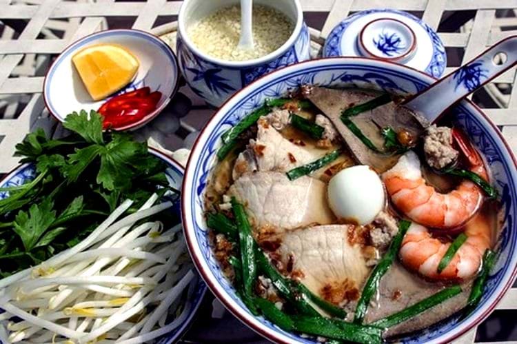 Hu tieu My Tho is the city’s signature noodle soup
